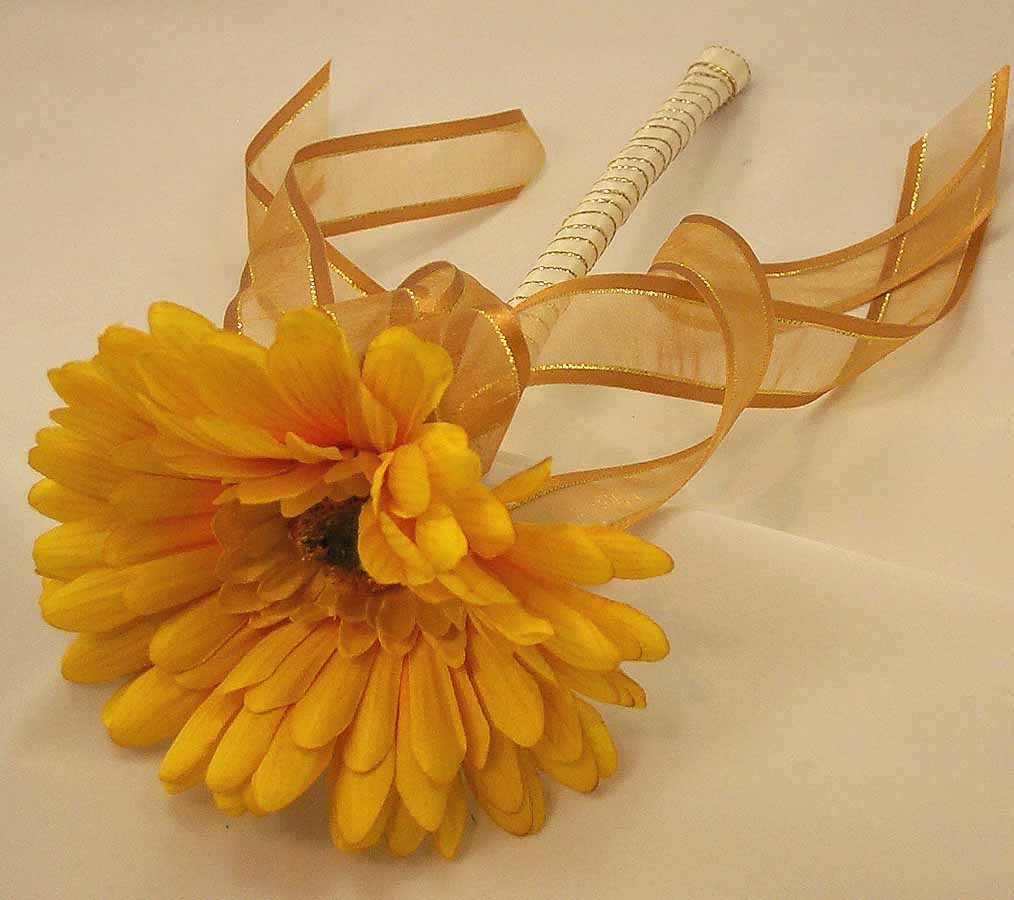Flowergirl's Yellow & Gold Gerbera Wand