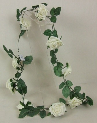 Cream Open Rose Garland & Table Decoration
